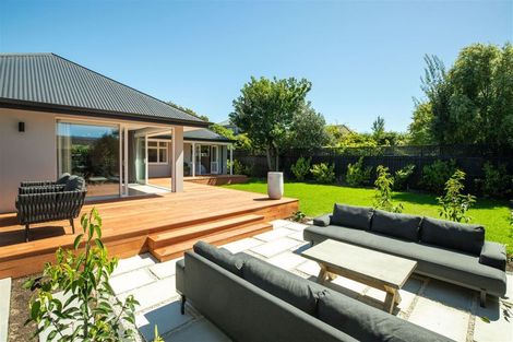 Photo of property in 112 Hamilton Avenue, Ilam, Christchurch, 8041