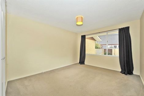 Photo of property in 2/6 Bowman Place, Sockburn, Christchurch, 8042