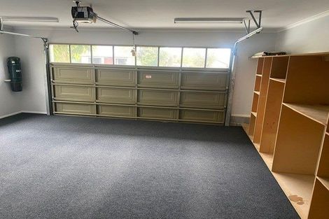 Photo of property in 11 Shelter Grove, Frankleigh Park, New Plymouth, 4310