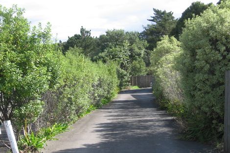 Photo of property in 1/1030 East Coast Road, Fairview Heights, Auckland, 0630