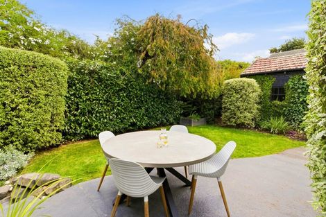 Photo of property in 139 Eglinton Road, Mornington, Dunedin, 9011