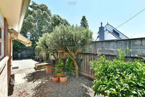 Photo of property in 15a Hatton Road, Orewa, 0931