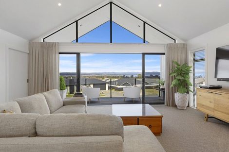Photo of property in 28 Blue Dun Place, Nukuhau, 3330