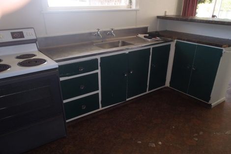 Photo of property in 37 Meilland Place, Glen Eden, Auckland, 0602