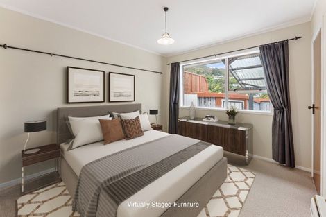 Photo of property in 2 Summit Road, Fairfield, Lower Hutt, 5011