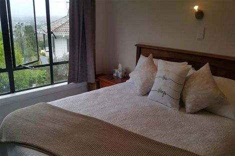 Photo of property in 18 Hillcrest Road, Hatfields Beach, Orewa, 0931