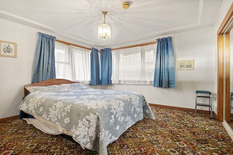 Photo of property in 42 Middleton Road, Kew, Dunedin, 9012