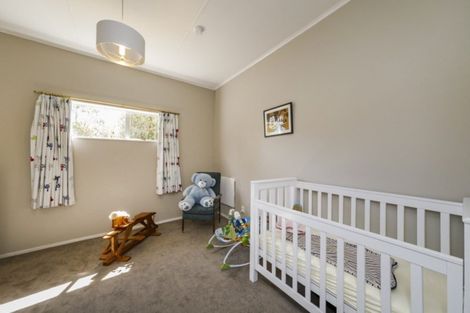 Photo of property in 16 King Street, Halcombe, Feilding, 4779