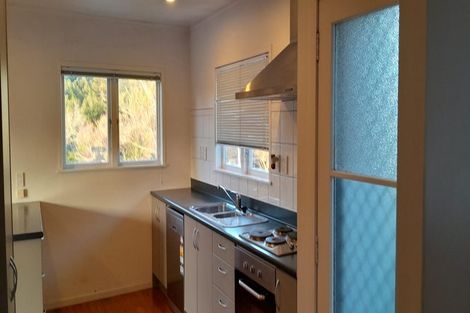 Photo of property in 13 Vandeleur Avenue, Birkdale, Auckland, 0626