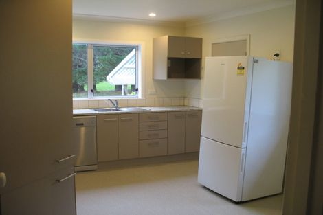 Photo of property in 28 Waterfall Road, Paraparaumu, 5032