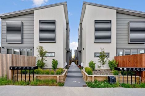 Photo of property in 2/5 Taine Street, Taita, Lower Hutt, 5011