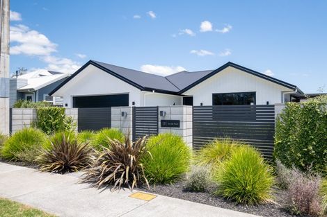 Photo of property in 131 Arataki Road, Havelock North, 4130