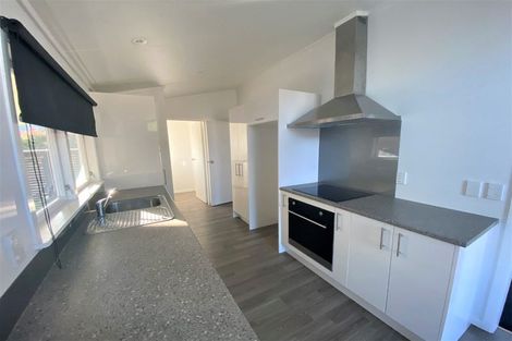 Photo of property in 18 Filmer Place, Melville, Hamilton, 3206