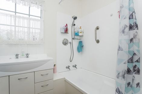 Photo of property in 1 Elsdon Best Street, Riverdale, Gisborne, 4010