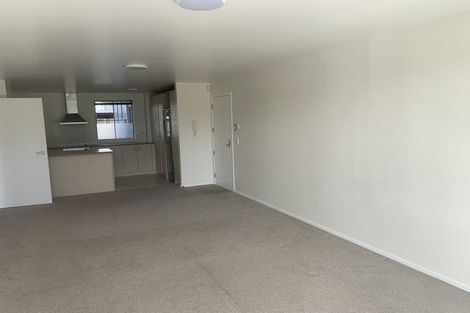 Photo of property in 2/1 Opito Way, East Tamaki, Auckland, 2013