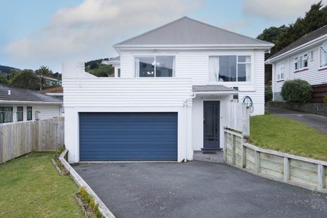 Photo of property in 26 Duncan Street, Tawa, Wellington, 5028