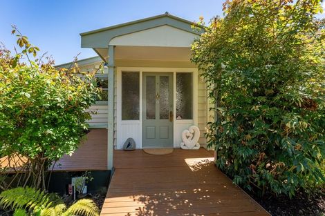 Photo of property in 2 Tui Crescent, Waikanae, 5036