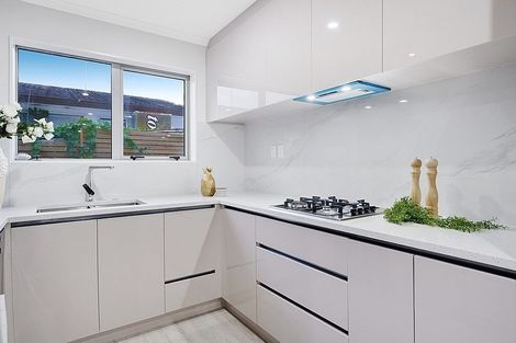 Photo of property in 527d Pakuranga Road, Howick, Auckland, 2010