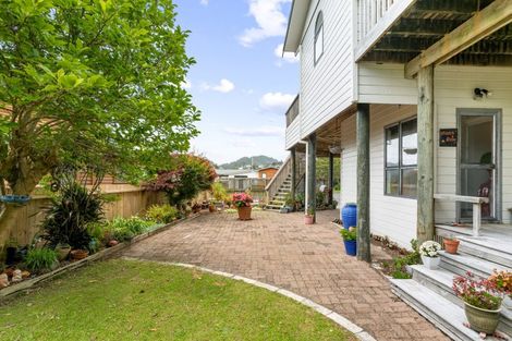 Photo of property in 115 Chevron Crescent, Whangamata, 3620
