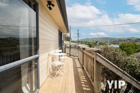 Photo of property in 2 Beazley Avenue, Paparangi, Wellington, 6037