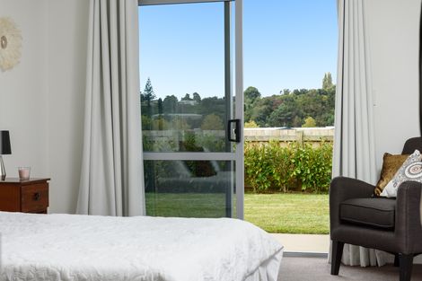 Photo of property in 23 Fairfax Crescent, Pyes Pa, Tauranga, 3112