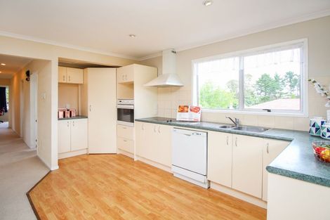 Photo of property in 19 St Catherine Crescent, West Harbour, Auckland, 0618