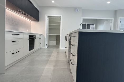 Photo of property in 5 Cassin Place, Taradale, Napier, 4112