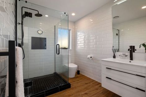 Photo of property in 41 Rosedale Crescent, Cloverlea, Palmerston North, 4412