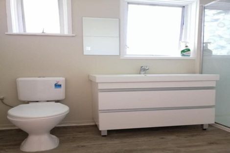 Photo of property in 103 Cascades Road, Pakuranga Heights, Auckland, 2010