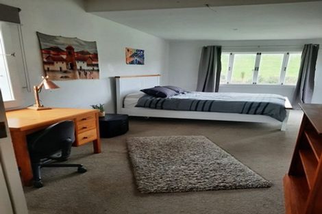 Photo of property in 32 Taiapa Road, Muriwai, Waimauku, 0881