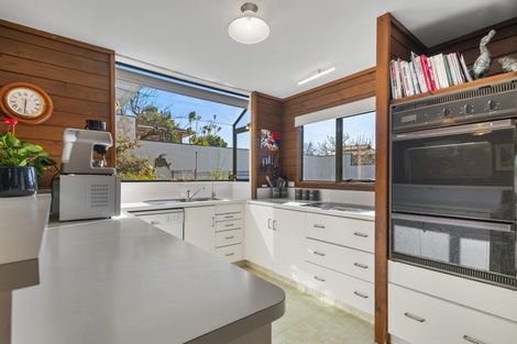 Photo of property in 20 Esmeralda Street, Welcome Bay, Tauranga, 3112