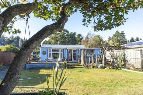 Photo of property in 20 Reserve Road, Waikuku Beach, 7473