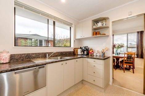 Photo of property in 3 Matai Street, Waikanae, 5036