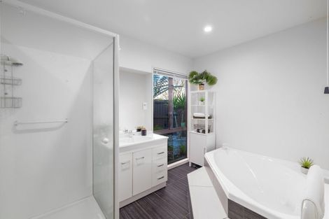 Photo of property in 2/66 Broadhaven Avenue, Parklands, Christchurch, 8083