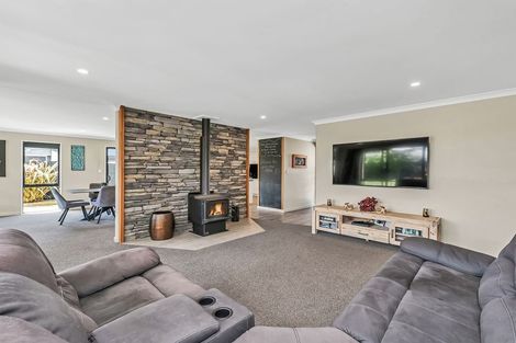 Photo of property in 13 Cressy Place, Darfield, 7510