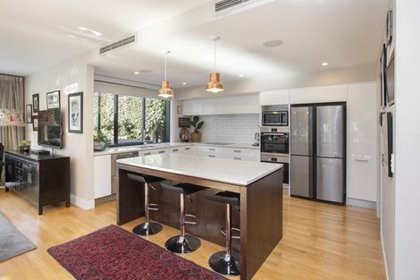 Photo of property in 28 Devonport Lane, St Albans, Christchurch, 8014