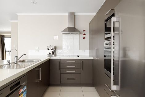 Photo of property in 37 Golden Sands Drive, Papamoa Beach, Papamoa, 3118