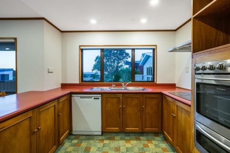 Photo of property in 8 Pukerua Beach Road, Pukerua Bay, 5026