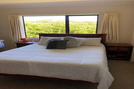 Photo of property in 7a Balmerino Grove, Waikanae, 5036