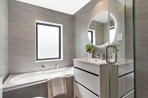 Photo of property in 92 Huanui Drive, Wainui, 0992