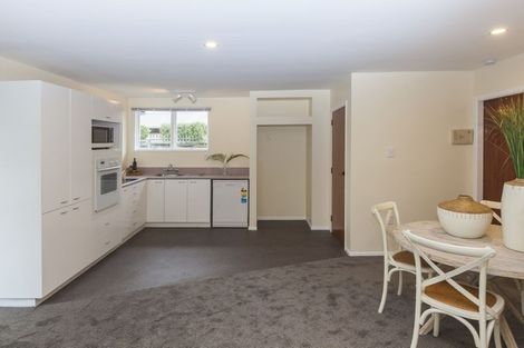 Photo of property in 369 Mairehau Road, Parklands, Christchurch, 8083