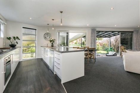 Photo of property in 9a Saint Hill Lane, Havelock North, 4130
