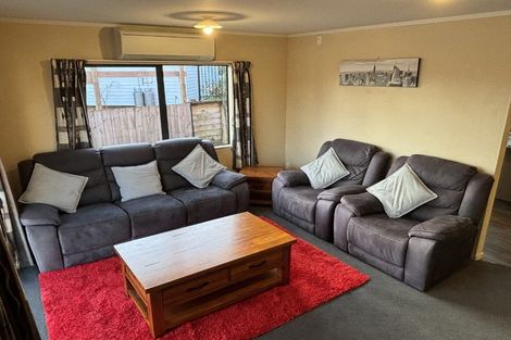 Photo of property in 19 Osprey Drive, Welcome Bay, Tauranga, 3112