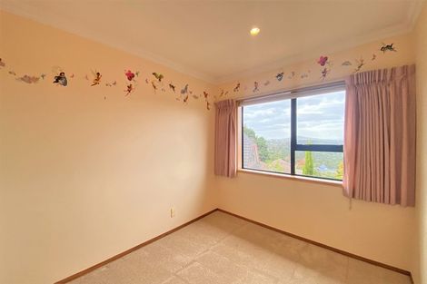 Photo of property in 12 Bragato Place, Chatswood, Auckland, 0626