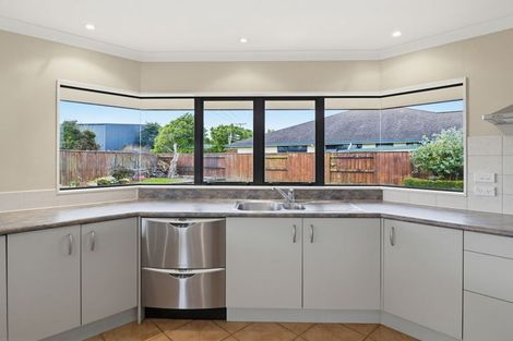 Photo of property in 66 Royal Oak Drive, Kelvin Grove, Palmerston North, 4414