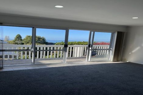 Photo of property in 109 Bleakhouse Road, Mellons Bay, Auckland, 2014