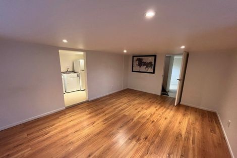 Photo of property in 17 Radiata Lane, Chatswood, Auckland, 0626