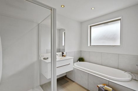 Photo of property in 7a Woodgrove Avenue, North New Brighton, Christchurch, 8083