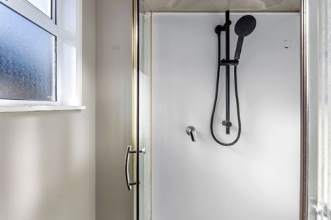 Photo of property in 53b Springs Road, Parakai, 0830