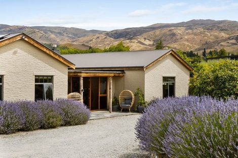 Photo of property in 57 Hall Road, Bannockburn, Cromwell, 9384